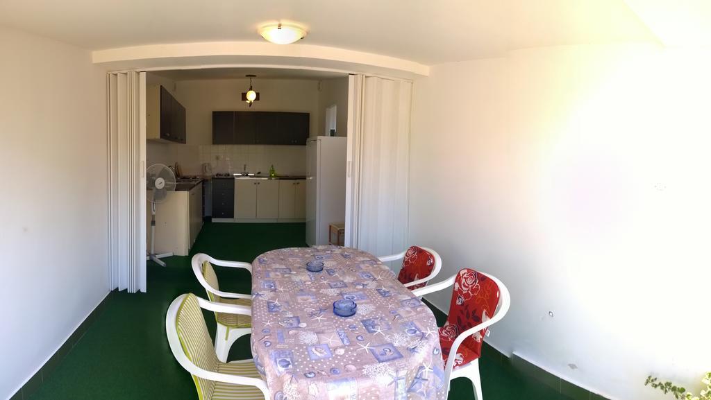 Apartments Free Parking Big Garden 佩罗杰 外观 照片